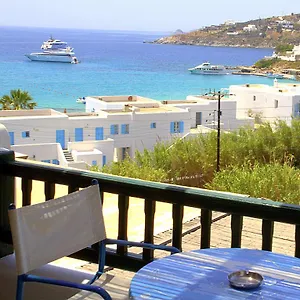 Flora Manos Platys Gialos (Mykonos)